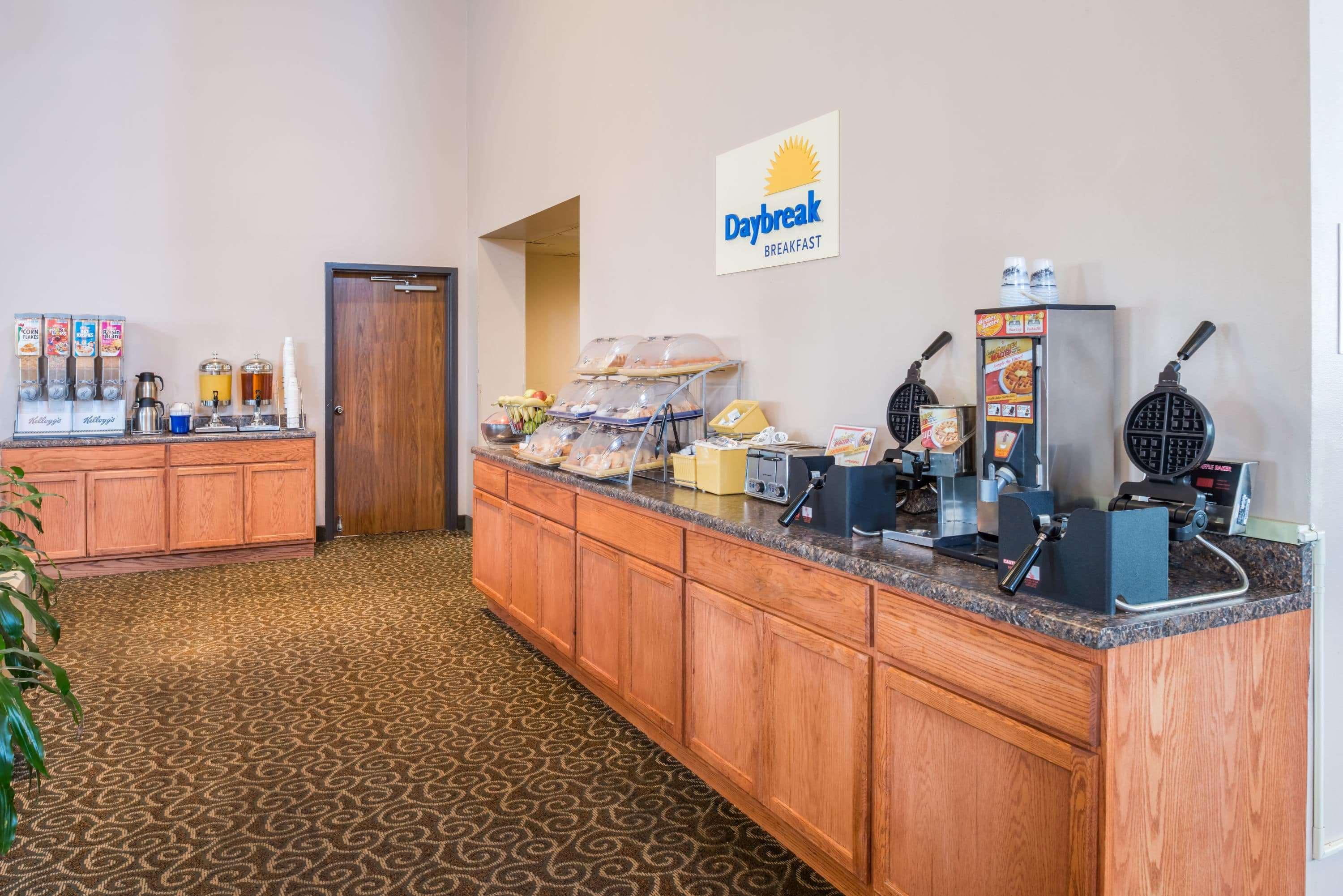 Days Inn By Wyndham Керксвілл Екстер'єр фото